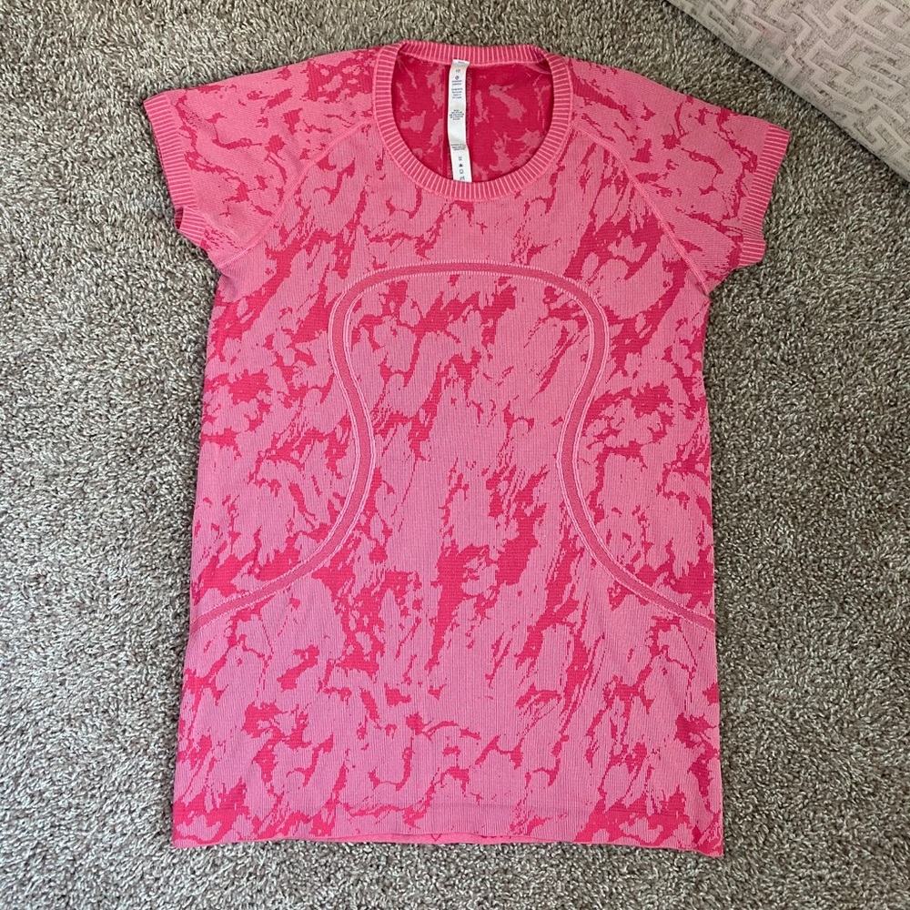 Lululemon Swiftly Tech